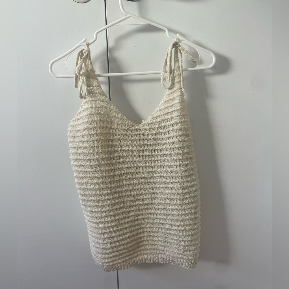 WISHLIST - WHITE/CREAM CROCHET TANK WITH TIES. SIZE M. PERFECT CONDITION.